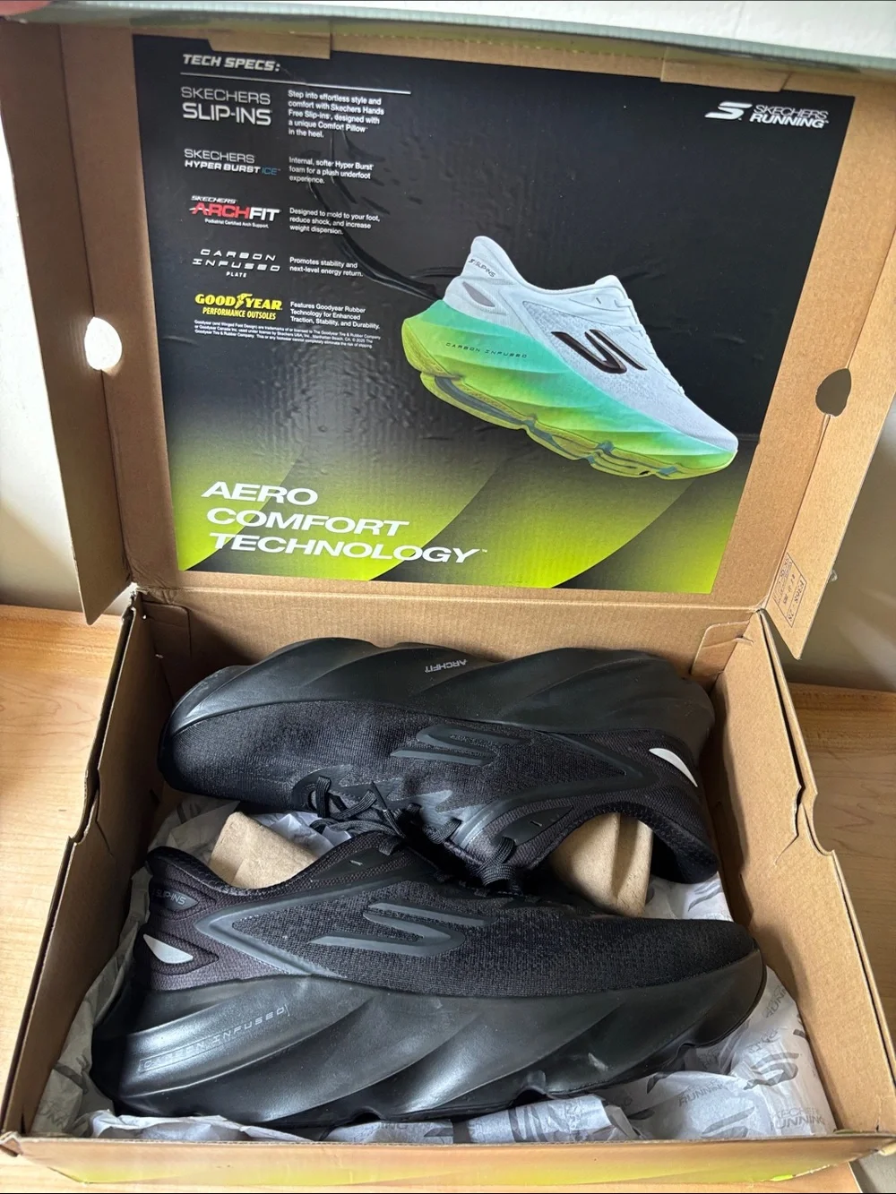 Skechers Aero Burst Slip Ins NIB Size 12